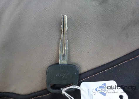 1998 Toyota Camry Le from USA, damaged, VIN 4T1BG22K7WU236334